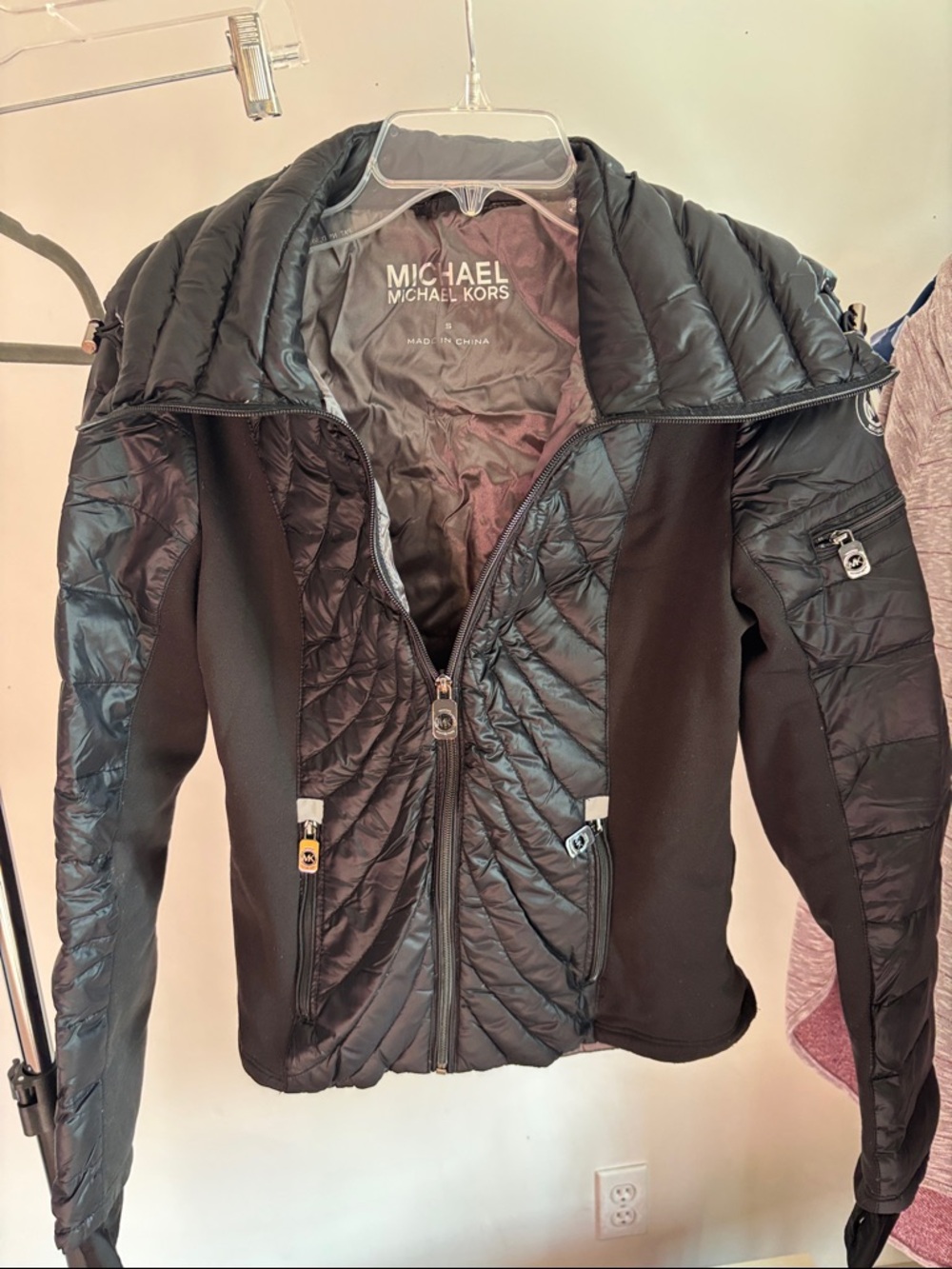 MICHAEL Michael Kors Black Quilted Hybrid Jacket